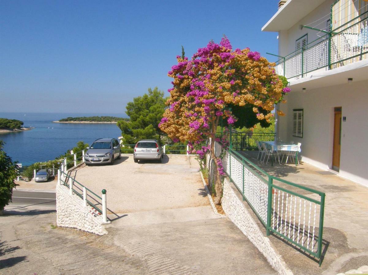 Apartment Dijo I Primošten Exterior foto