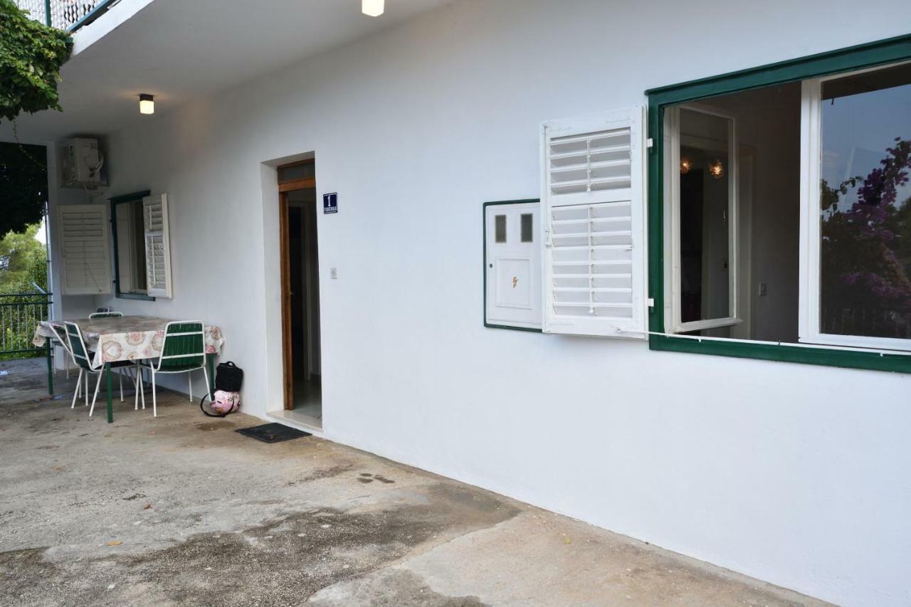 Apartment Dijo I Primošten Exterior foto